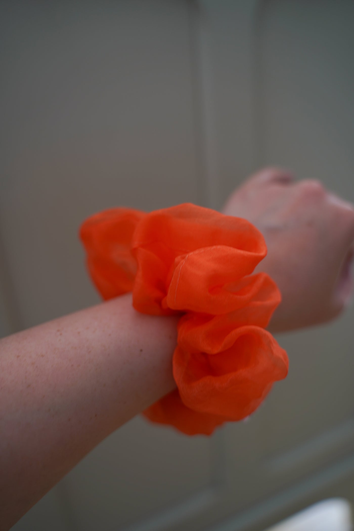 Lola organza scrunchie