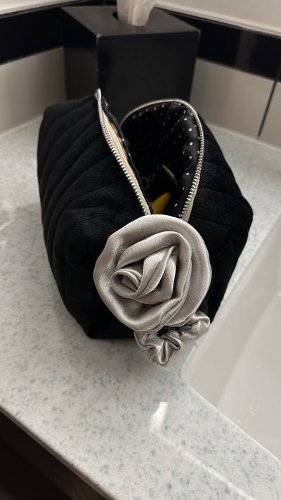 Sage flower scrunchie ￼