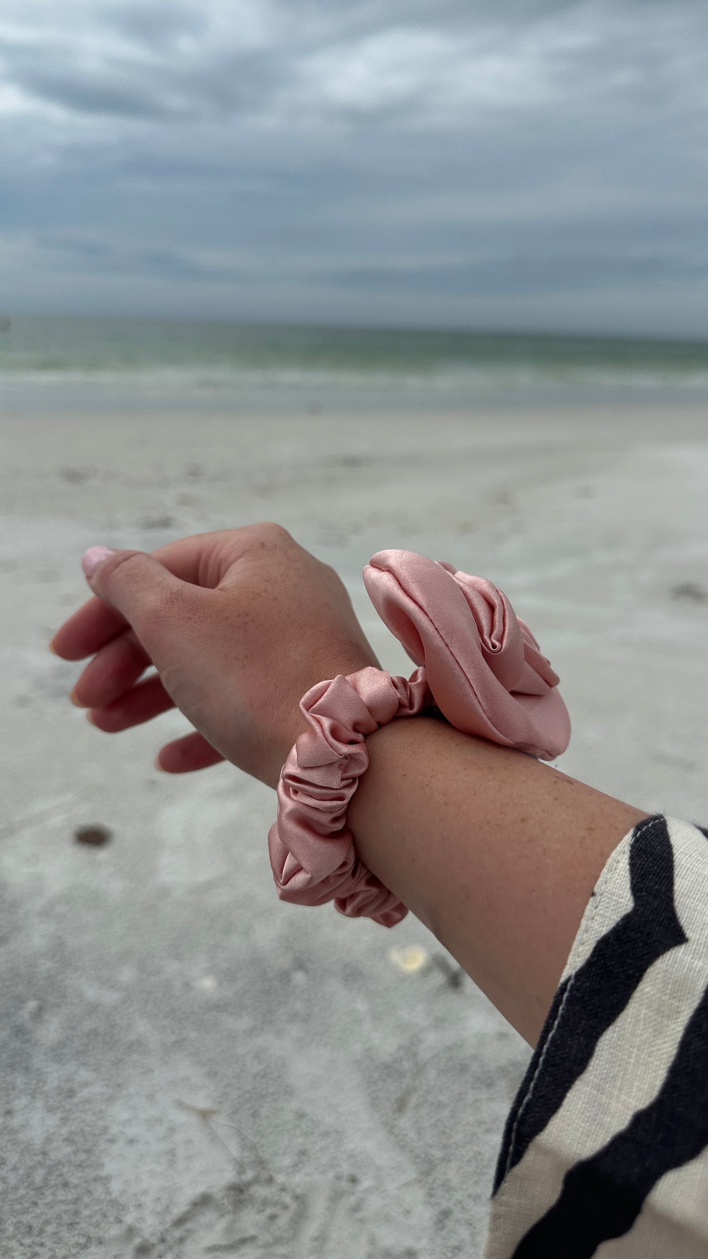 Lilly flower scrunchie