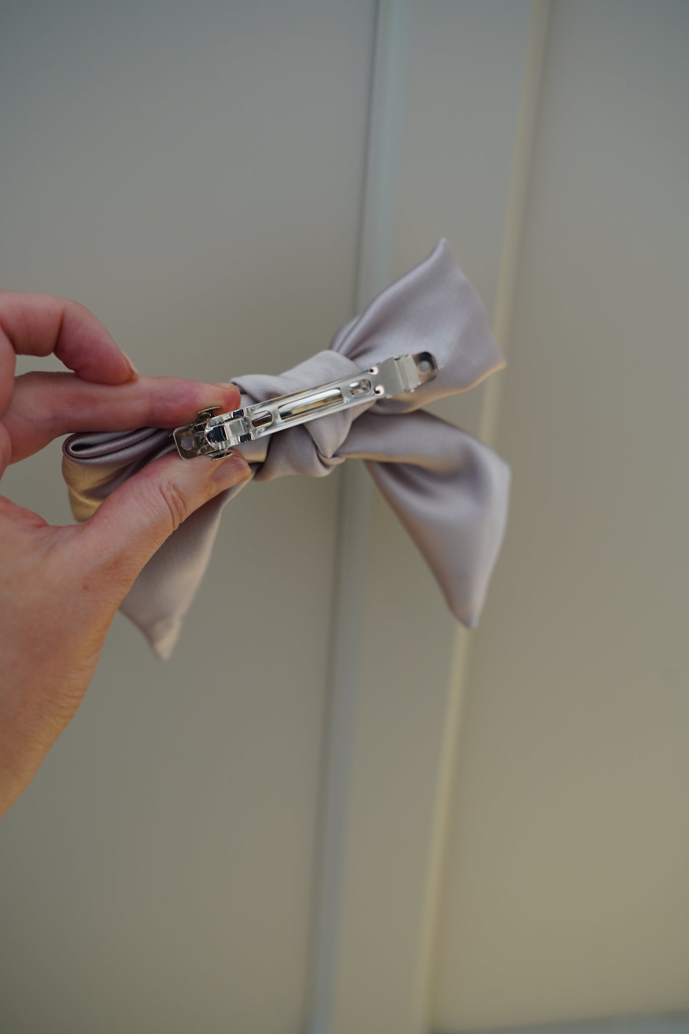 Daria bow barrette